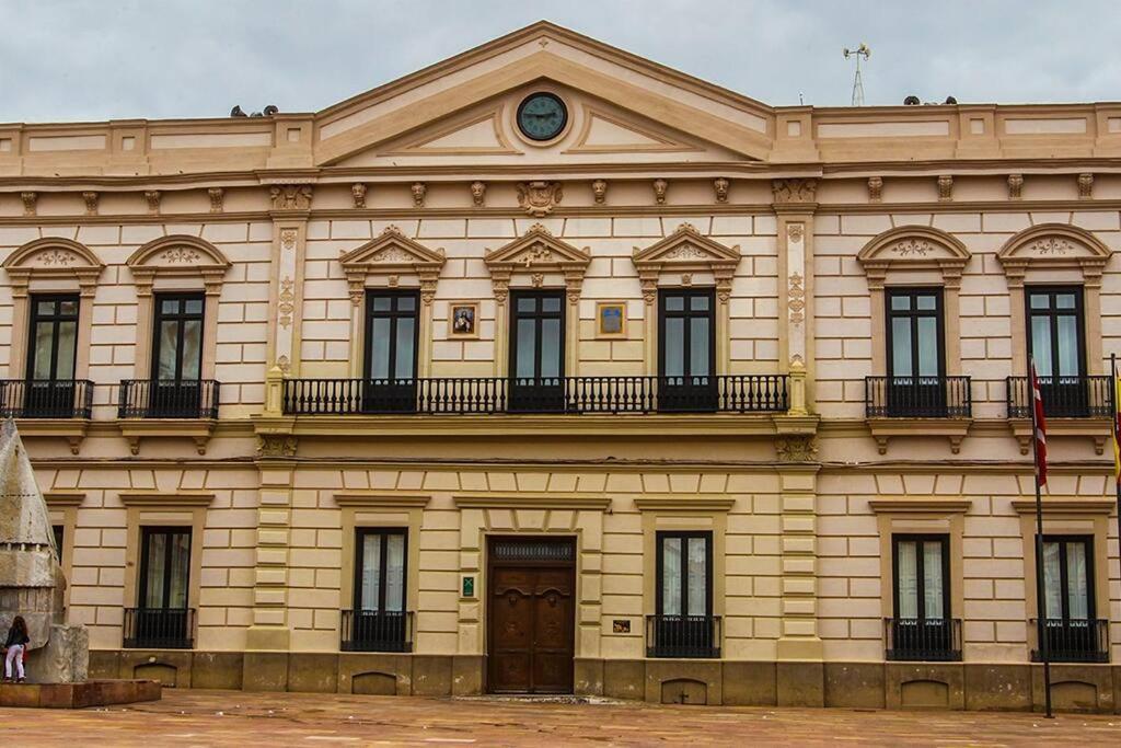 1B-Precioso Apartamento En Pleno Centro. A Estreno Alcazar de San Juan Exterior photo